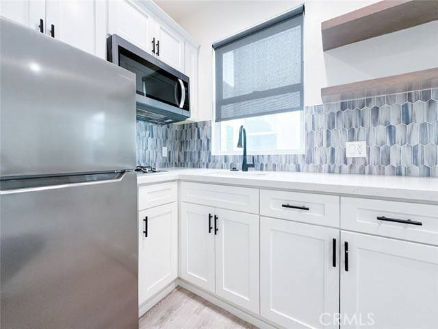 Newport Beach, CA 92661,305 Main Street