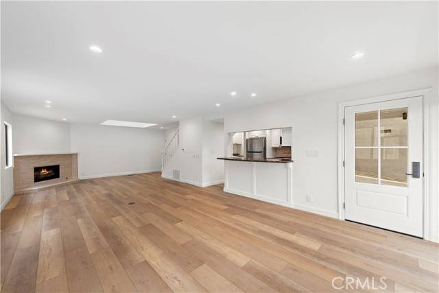 Corona Del Mar, CA 92625,405 Heliotrope Avenue