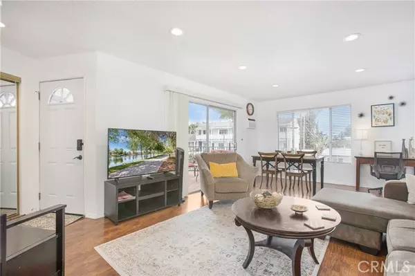 San Clemente, CA 92672,140 Avenida Algodon
