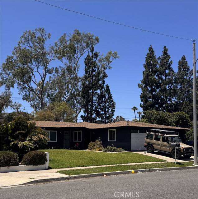 2195 American Avenue, Costa Mesa, CA 92627