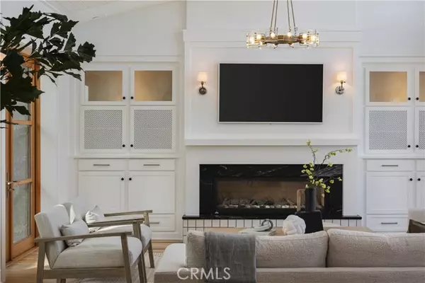 Newport Beach, CA 92663,2217 Laurel Place