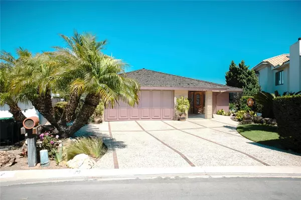 730 Saint James Place, Newport Beach, CA 92663