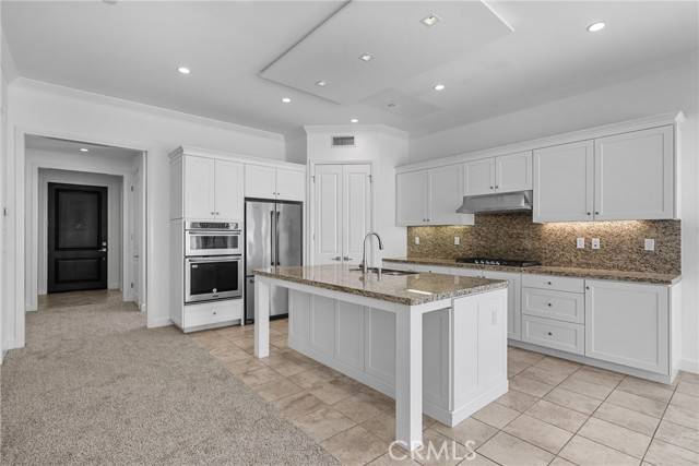 Irvine, CA 92620,82 Meander Street