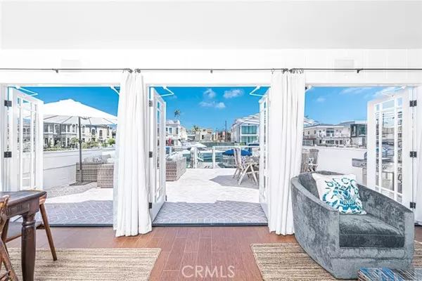 Newport Beach, CA 92663,3717 Channel Place