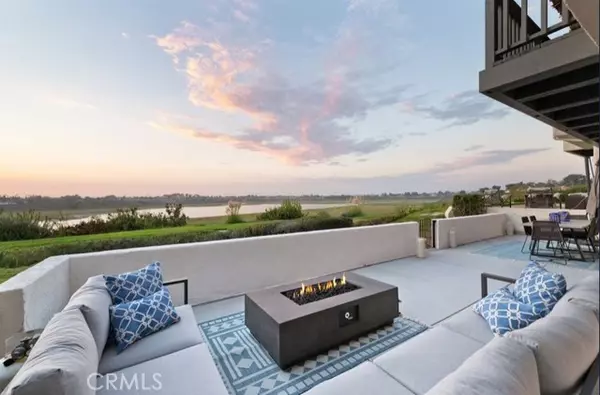 Newport Beach, CA 92660,303 Esperanza