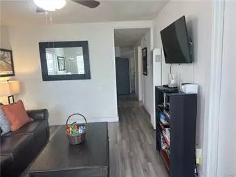 Newport Beach, CA 92663,1825 West Balboa