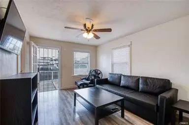 Newport Beach, CA 92663,1825 West Balboa