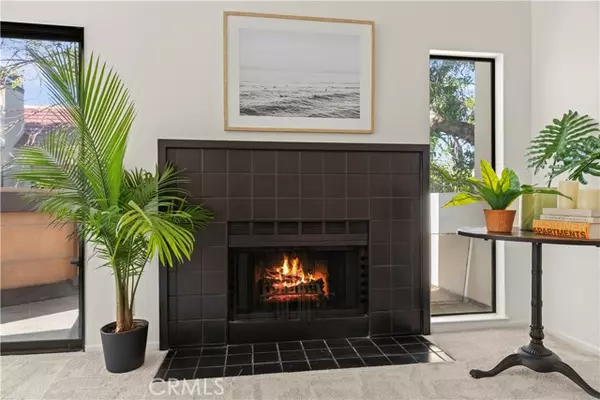 Redwood City, CA 94065,546 Shorebird Circle