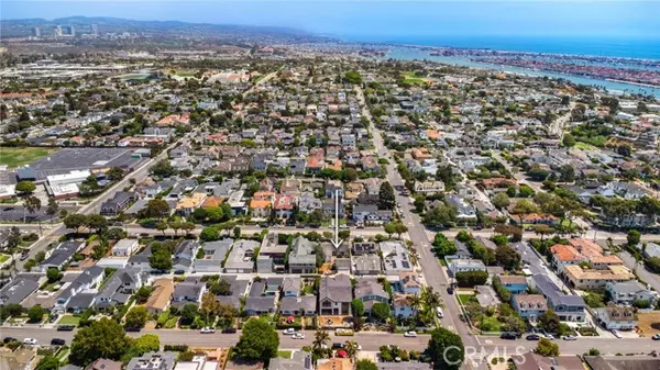 Newport Beach, CA 92663,511 Santa Ana Avenue