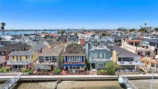 Newport Beach, CA 92662,117 East Bay Front