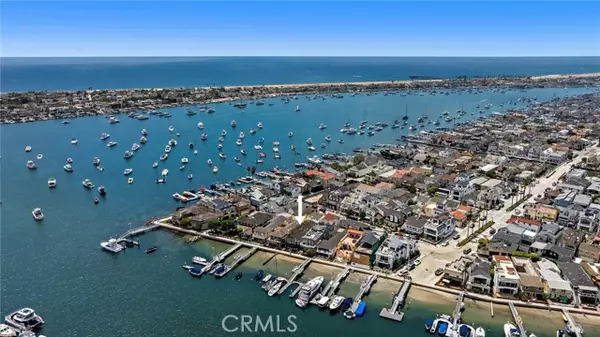 Newport Beach, CA 92662,117 East Bay Front