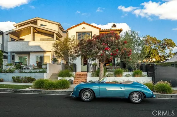 Corona Del Mar, CA 92625,616 Narcissus Avenue