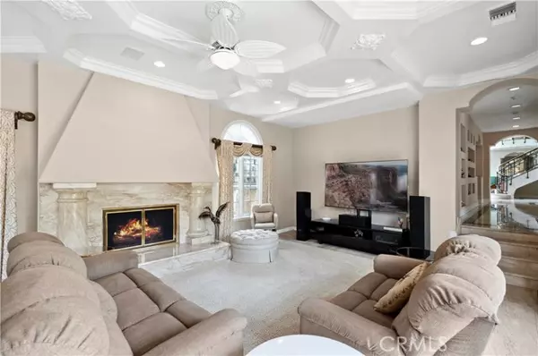 Newport Beach, CA 92660,842 Harbor Island Drive