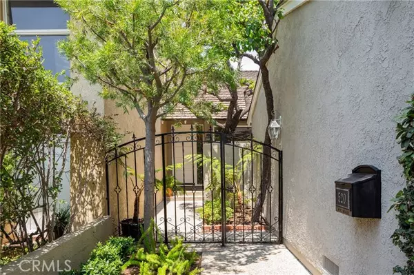 Newport Beach, CA 92660,520 Laver Way