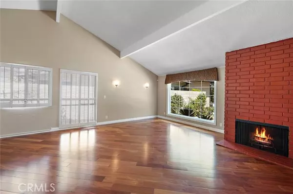 Los Alamitos, CA 90720,11121 Kensington Road