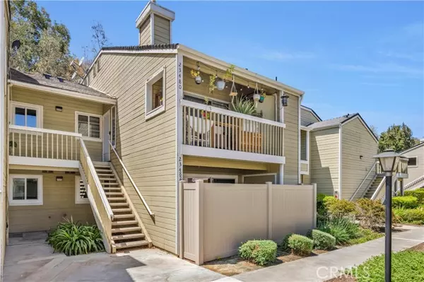 Yorba Linda, CA 92887,23482 Cambridge Road