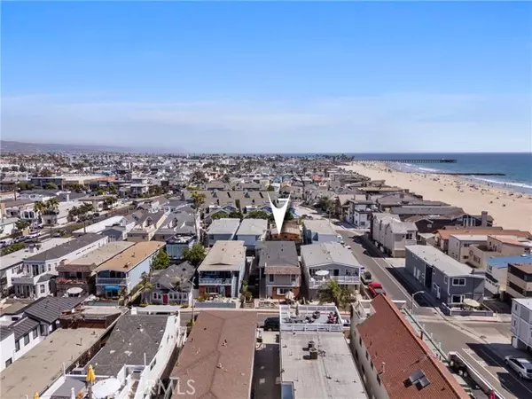 112 34th Street,  Newport Beach,  CA 92663