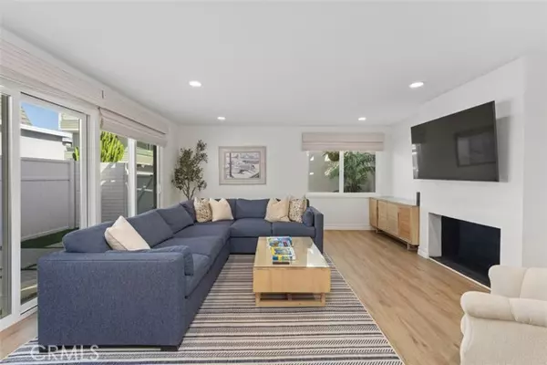 255 Colton Street, Newport Beach, CA 92663