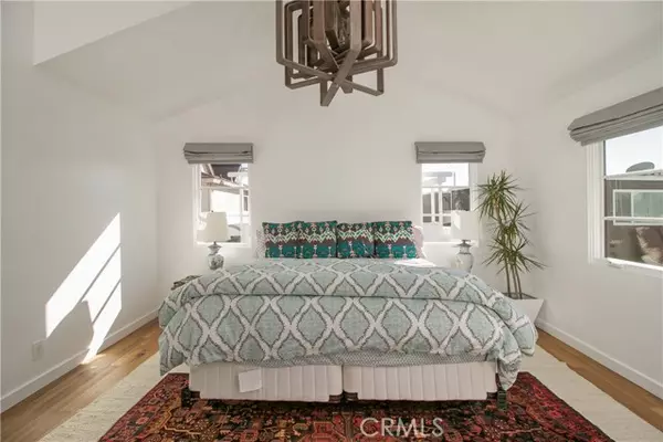 Newport Beach, CA 92663,246 Orange Street