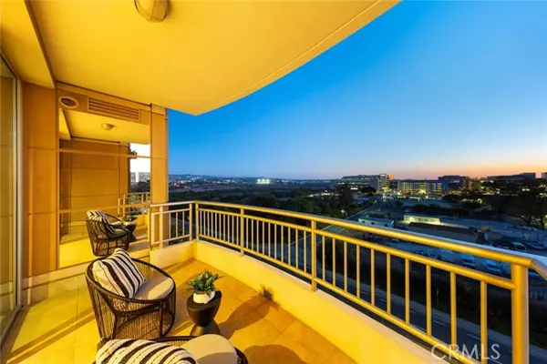 Irvine, CA 92612,8081 Scholarship