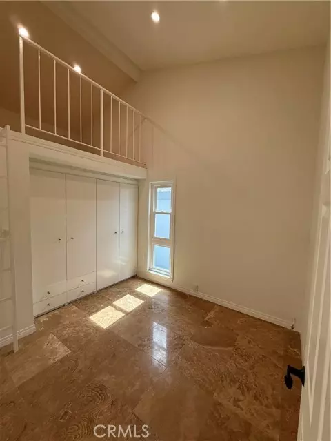 Newport Beach, CA 92663,3012 West Oceanfront