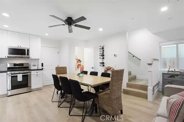 Newport Beach, CA 92663,215 32nd Street