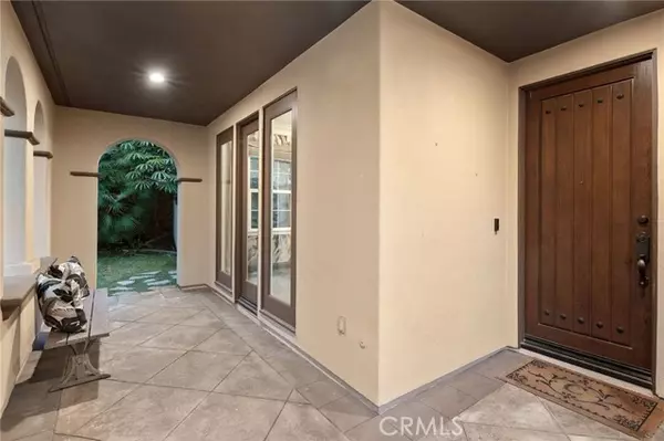 Ladera Ranch, CA 92694,33 Basilica