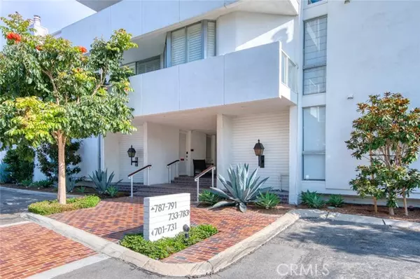 737 Avocado Avenue, Corona Del Mar, CA 92625