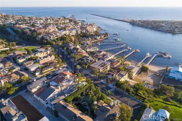 2200 Pacific Drive, Corona Del Mar, CA 92625