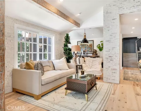 Newport Beach, CA 92663,2622 Crestview Drive