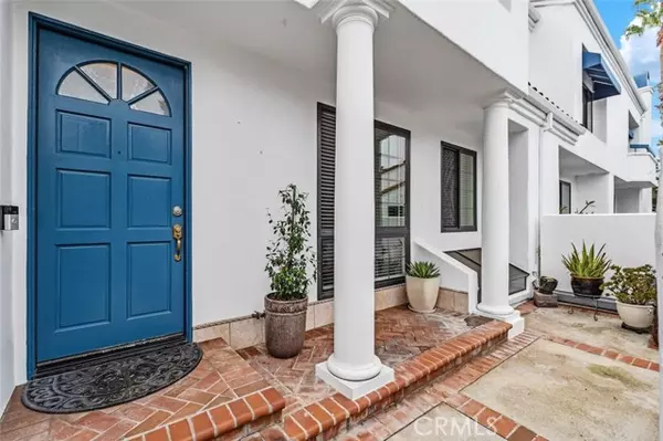 Huntington Beach, CA 92648,19451 Pompano Lane Lane