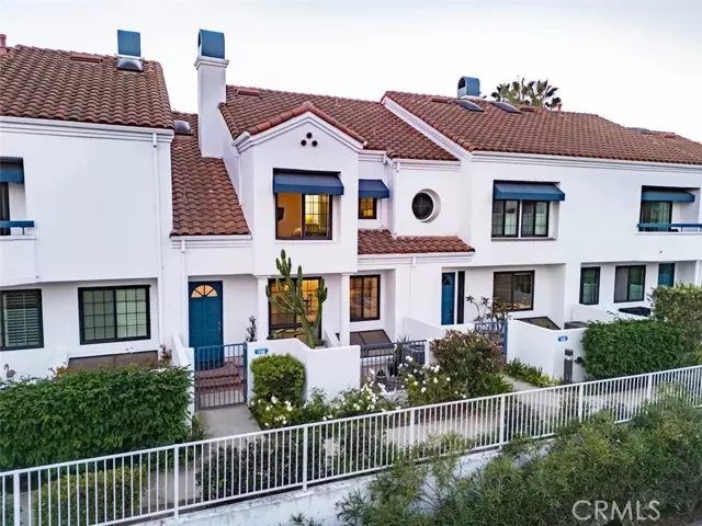 Huntington Beach, CA 92648,19451 Pompano Lane Lane