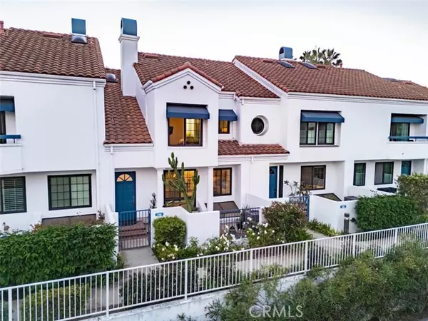 19451 Pompano Lane Lane, Huntington Beach, CA 92648