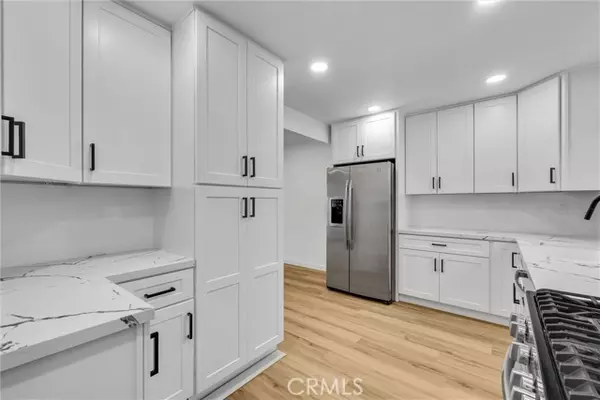 Costa Mesa, CA 92626,3036 Coolidge Avenue