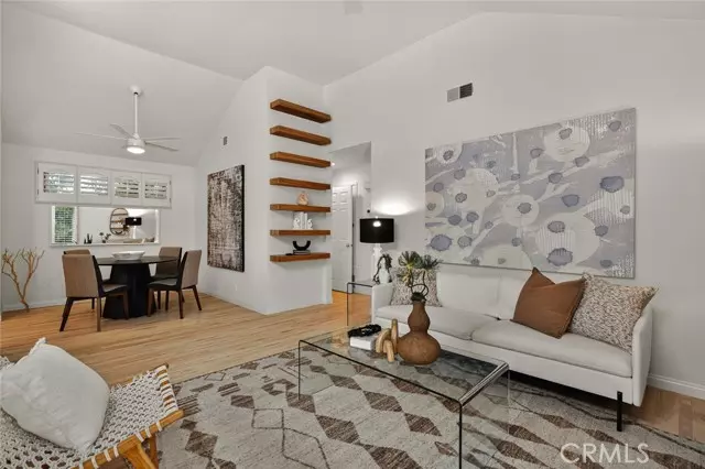 Newport Beach, CA 92660,105 Hartford