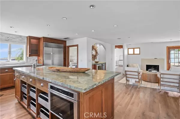 Corona Del Mar, CA 92625,609 Seaward