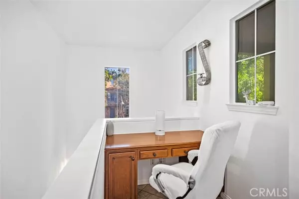 Irvine, CA 92603,109 Jadestone