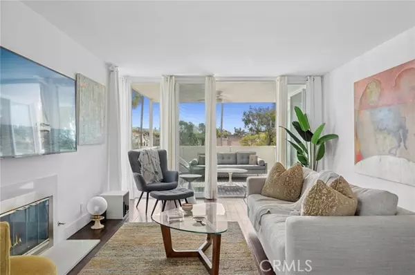 Corona Del Mar, CA 92625,775 Avocado