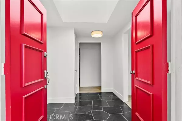 North Tustin, CA 92705,11252 Bimini