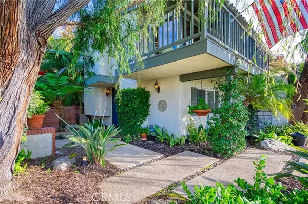 Newport Beach, CA 92660,2134 Vista Entrada