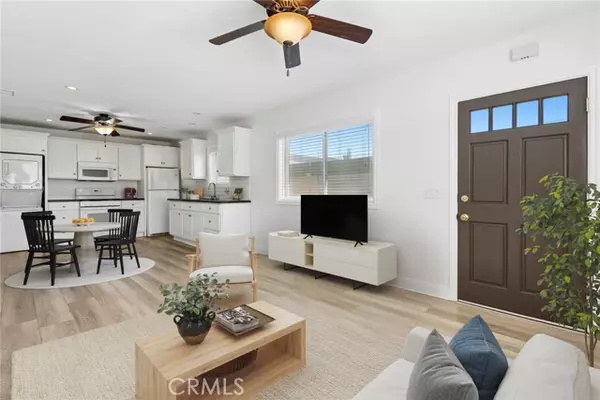 Costa Mesa, CA 92627,2225 Santa Ana Ave