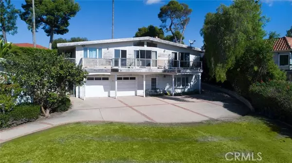 Newport Beach, CA 92663,2953 Cliff Drive