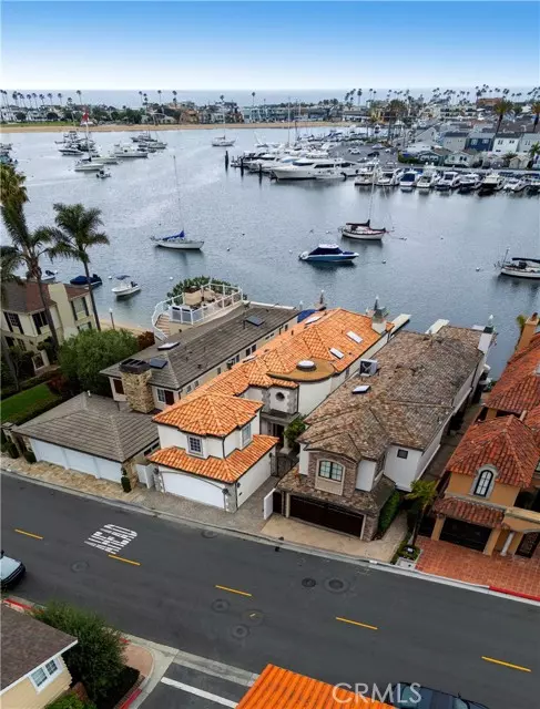 Newport Beach, CA 92663,339 Via Lido Soud
