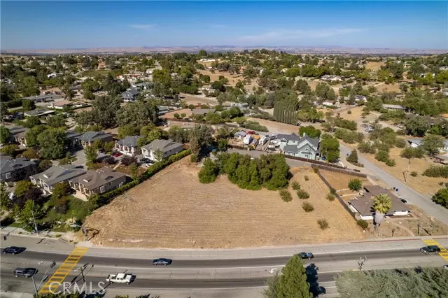 Paso Robles, CA 93446,845 Creston Road