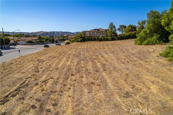 Paso Robles, CA 93446,845 Creston Road