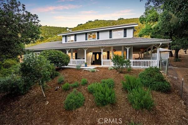 6355 Lomitas Road, Atascadero, CA 93422