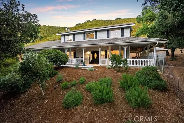 6355 Lomitas Road, Atascadero, CA 93422