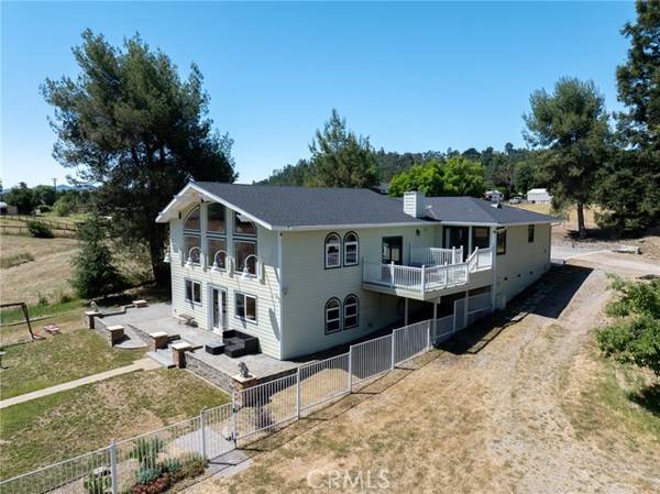 9510 Los Palos Road, Atascadero, CA 93422