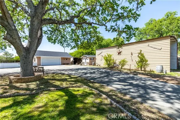 Paso Robles, CA 93446,55 La Vista Way