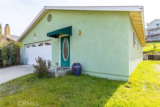 Paso Robles, CA 93446,5018 Bluebird Lane